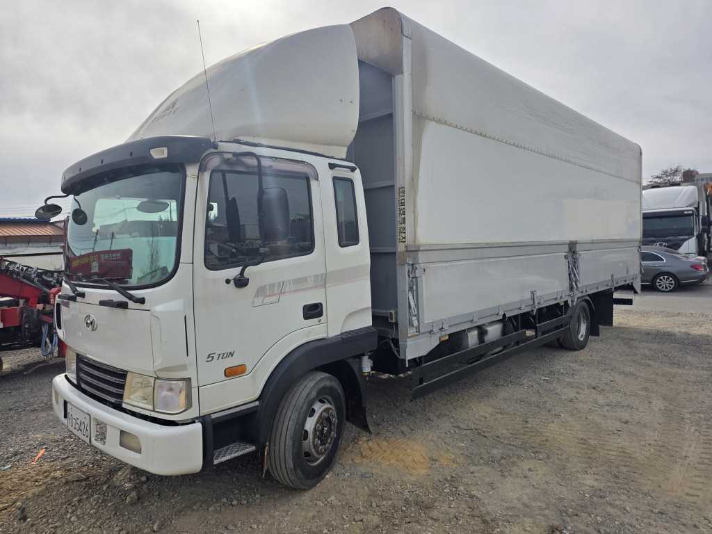 현대 메가트럭 윙바디 5톤 수동 - 중고 트럭 매물 이미지