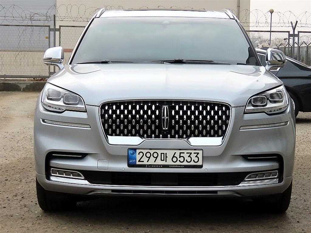 에비에이터 2세대 3.0 블랙라벨 AWD 2022년식