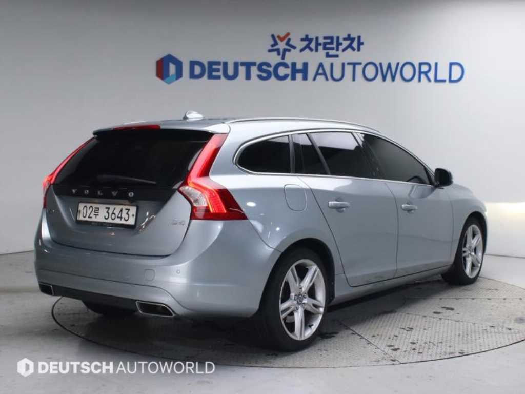 볼보 V60 2.0 D4 섬멈 사진 2/20