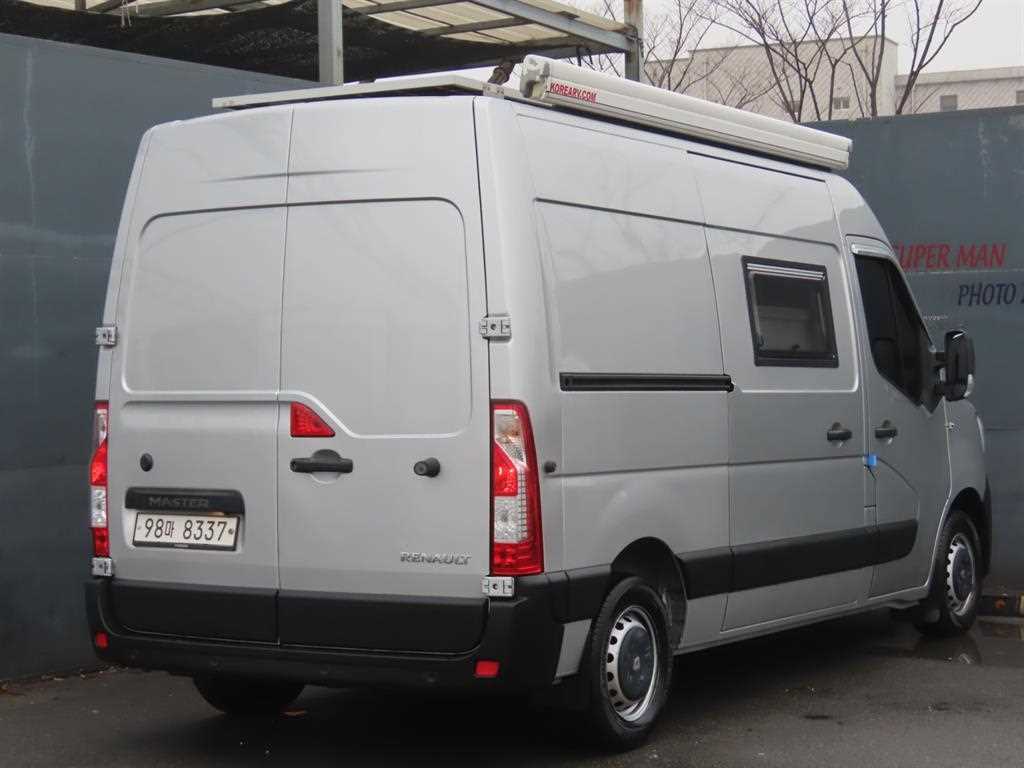 Renault Master Camping Car 4