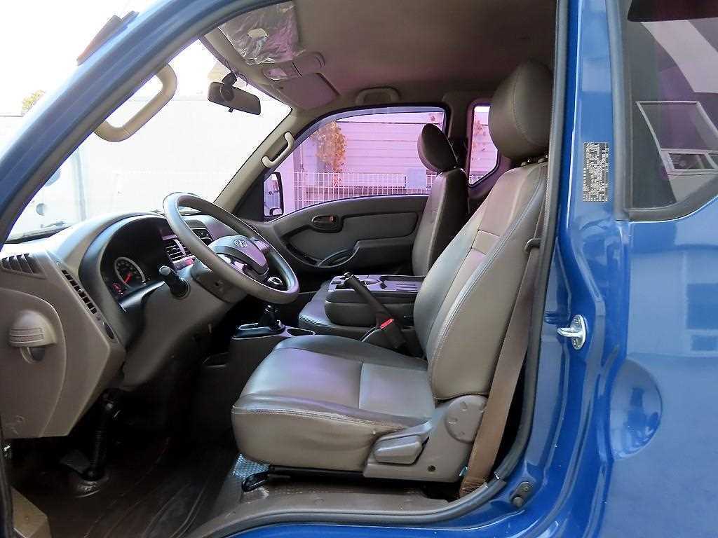 Hyundai Porter Super Cab/ Long Wheelbase CRDi 8