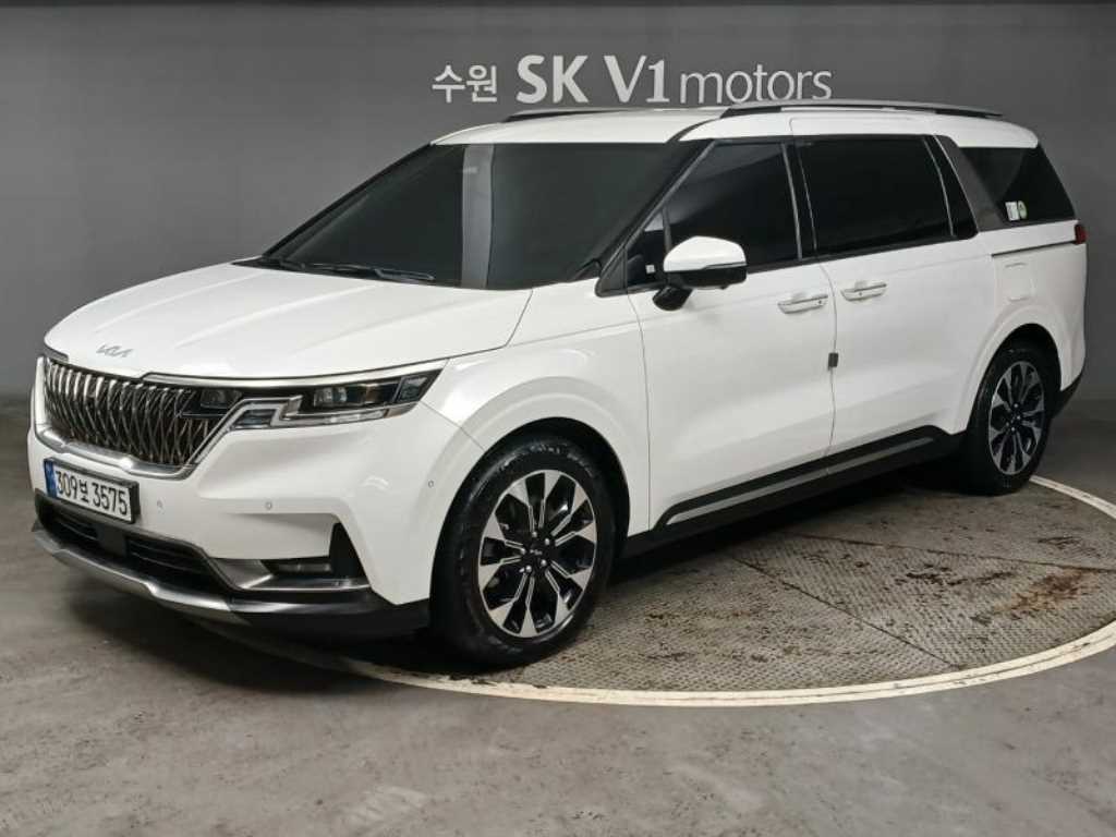 Kia Carnival Gasoline Signature 3