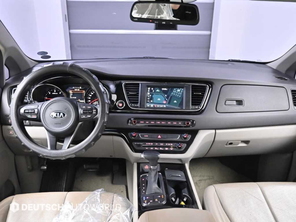 Kia Carnival Diesel Noblesse 8