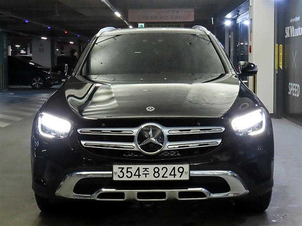 벤츠 GLC 클래스 GLC 300 4MATIC 프리미엄 사진 2/20