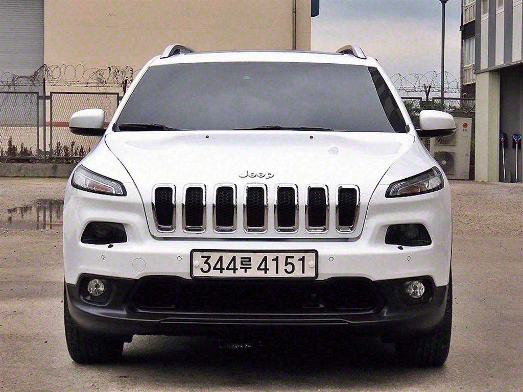 Jeep Cherokee 2.4 Longitude High AWD 2