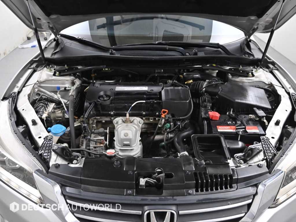 Honda Accord 2.4 EX-L 7