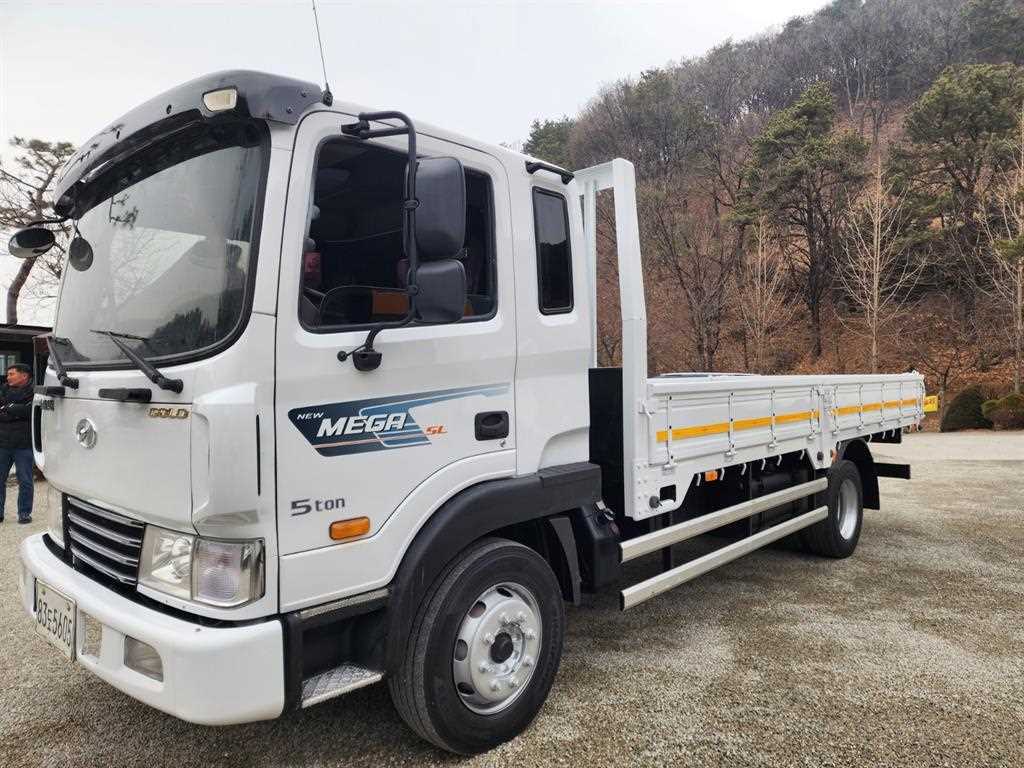 현대 메가트럭 카고 4.5톤 수동 - 중고 트럭 매물 이미지
