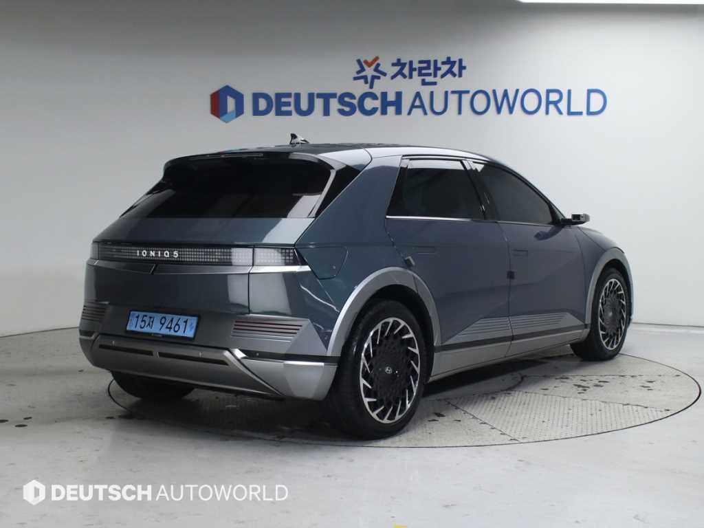 Hyundai IONIQ Long Range Prestige 3