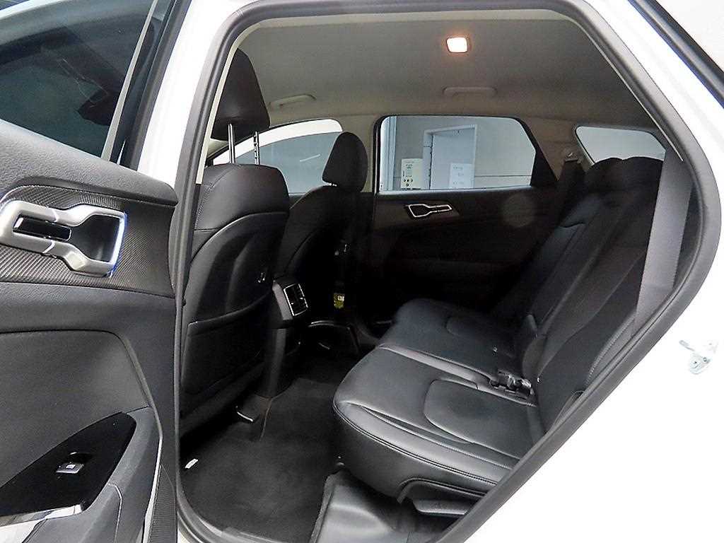 Kia Sportage 1.6 Gasoline 4WD Prestige 7