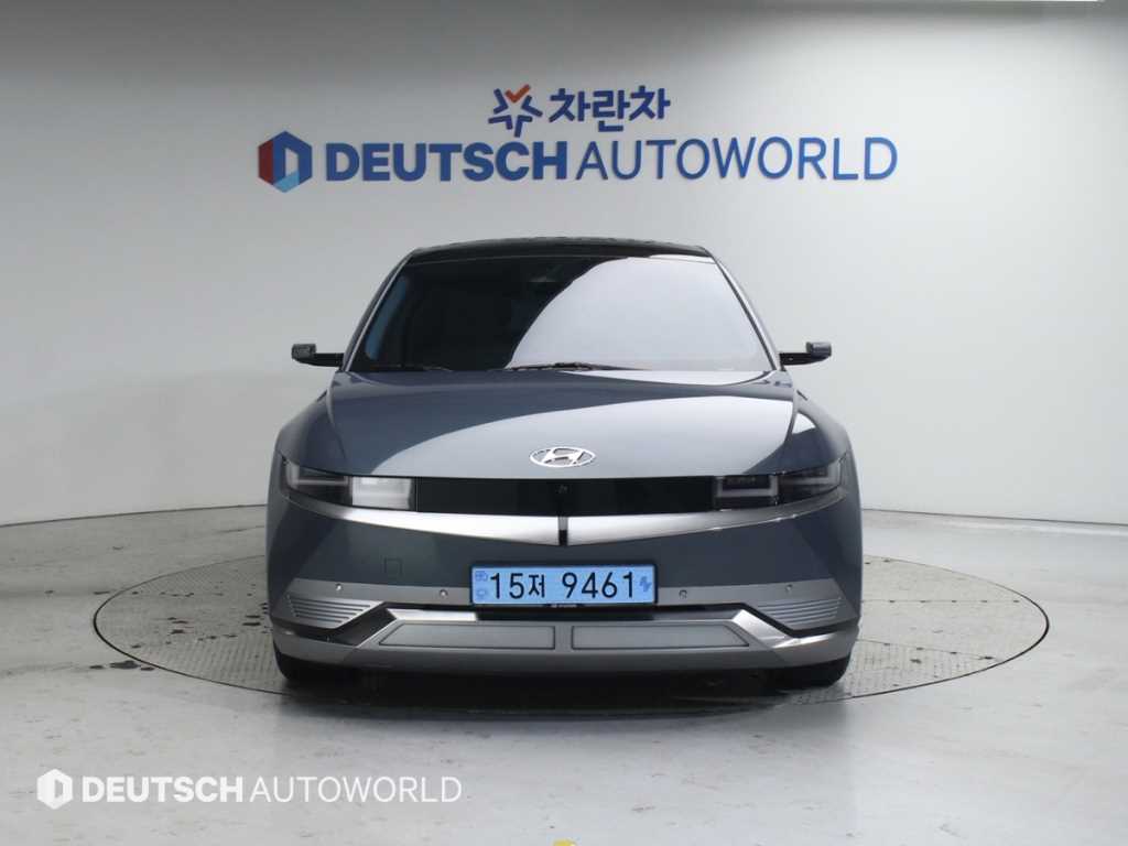 Hyundai IONIQ Long Range Prestige 4