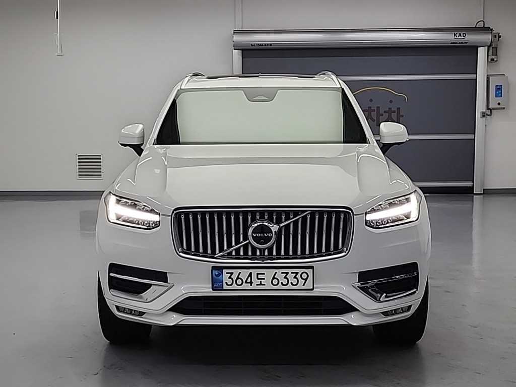 볼보 XC90 2.0 B6 AWD 얼티메이트 브라이트 사진 2/18