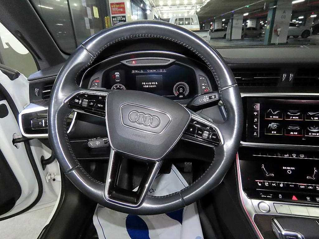 Audi A6 40 TDI Premium 9