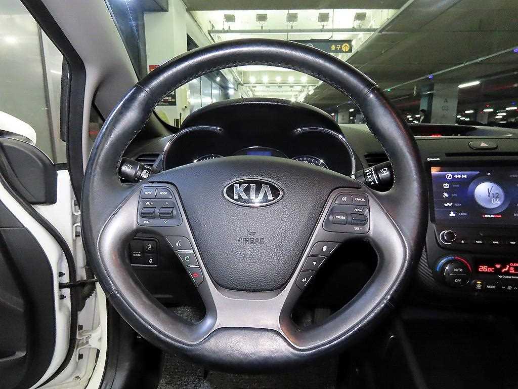 Kia K3 1.6 GDI Prestige 9