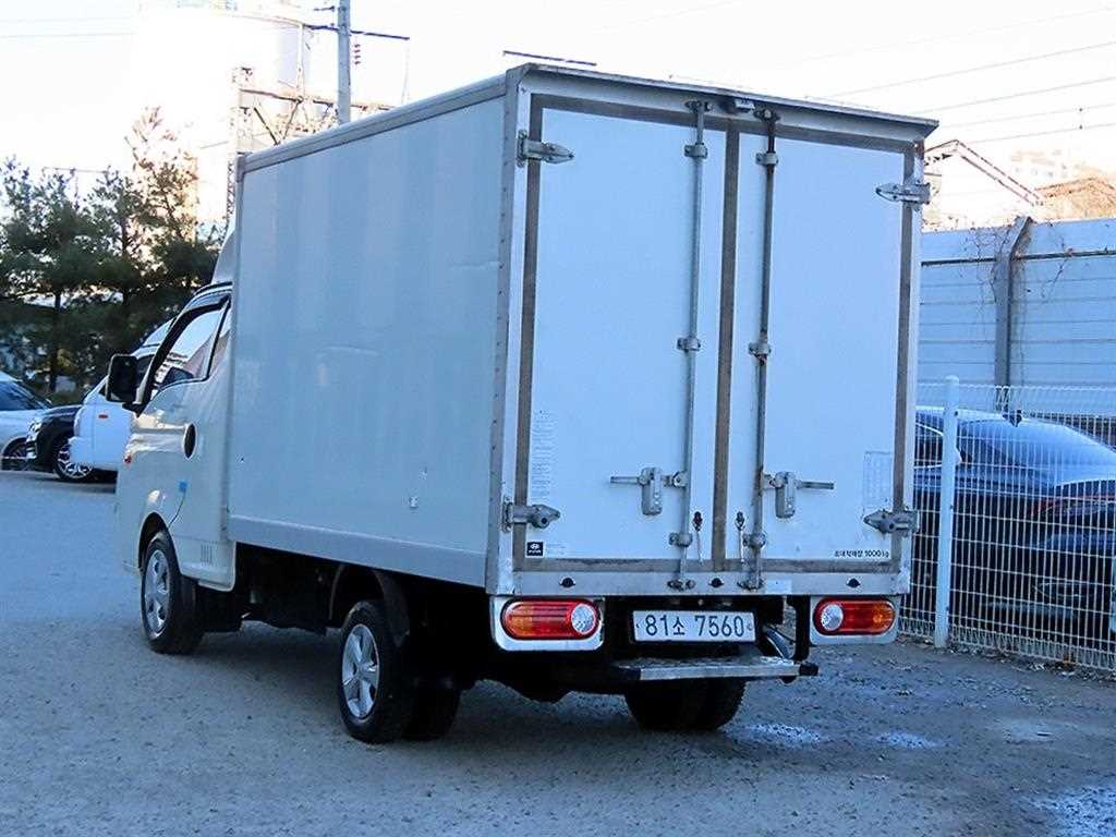 Hyundai Porter Super Cab/ Long Wheelbase CRDi 4