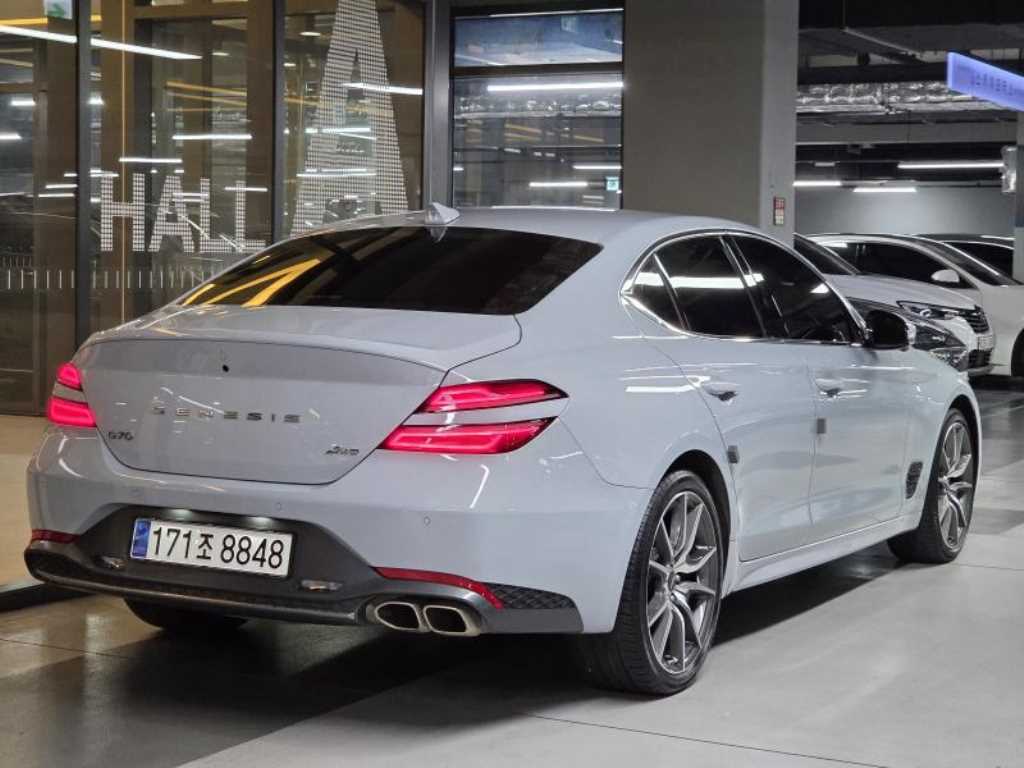 제네시스 G70 가솔린 2.0T 4WD 사진 2/20