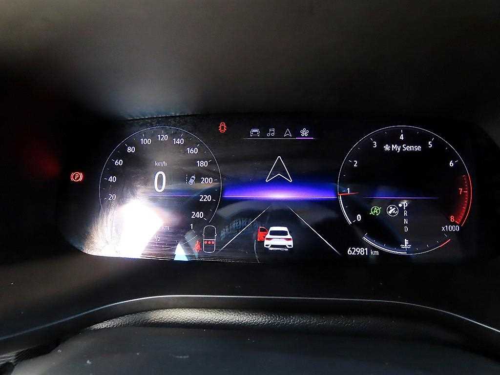 Renault XM3 1.3 TCe RE Signature 10