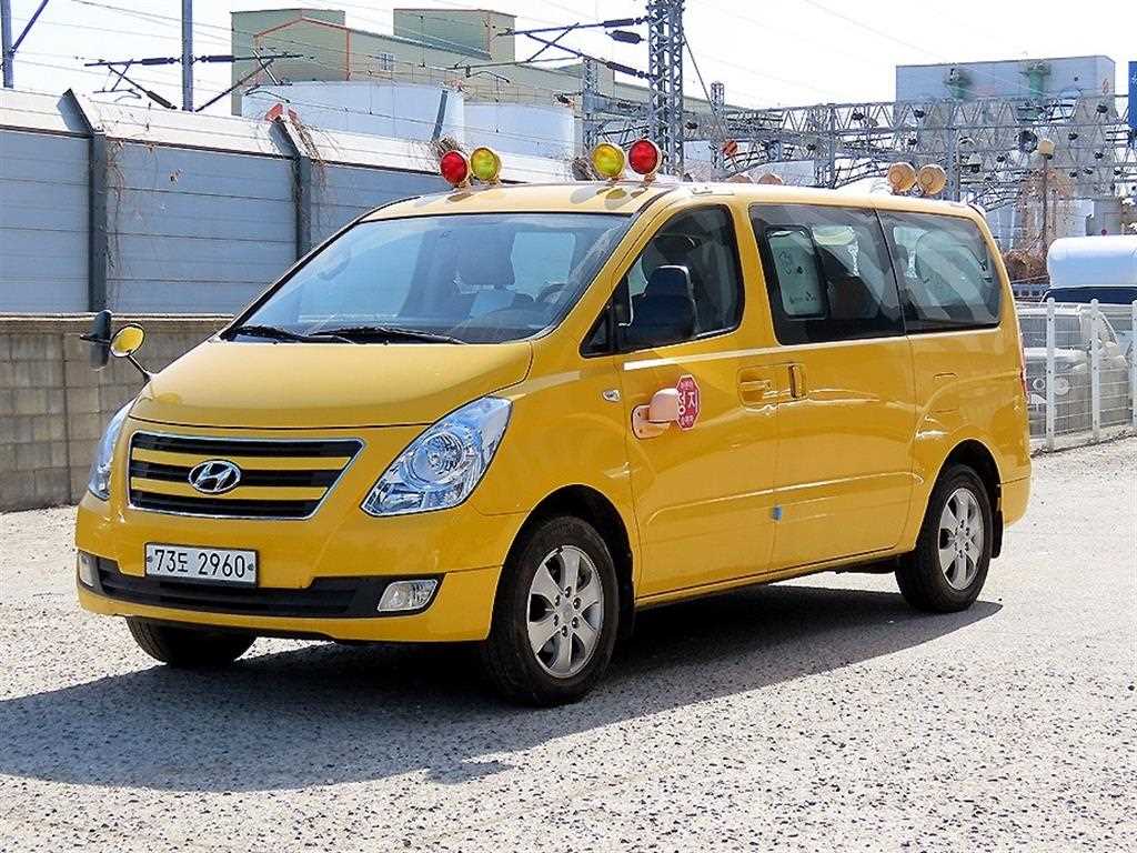 Hyundai Starex 4WD CVX Luxury 3