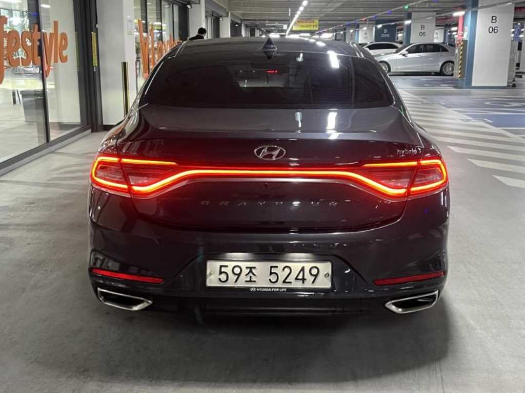 Hyundai Grandeur Exclusive Special 4