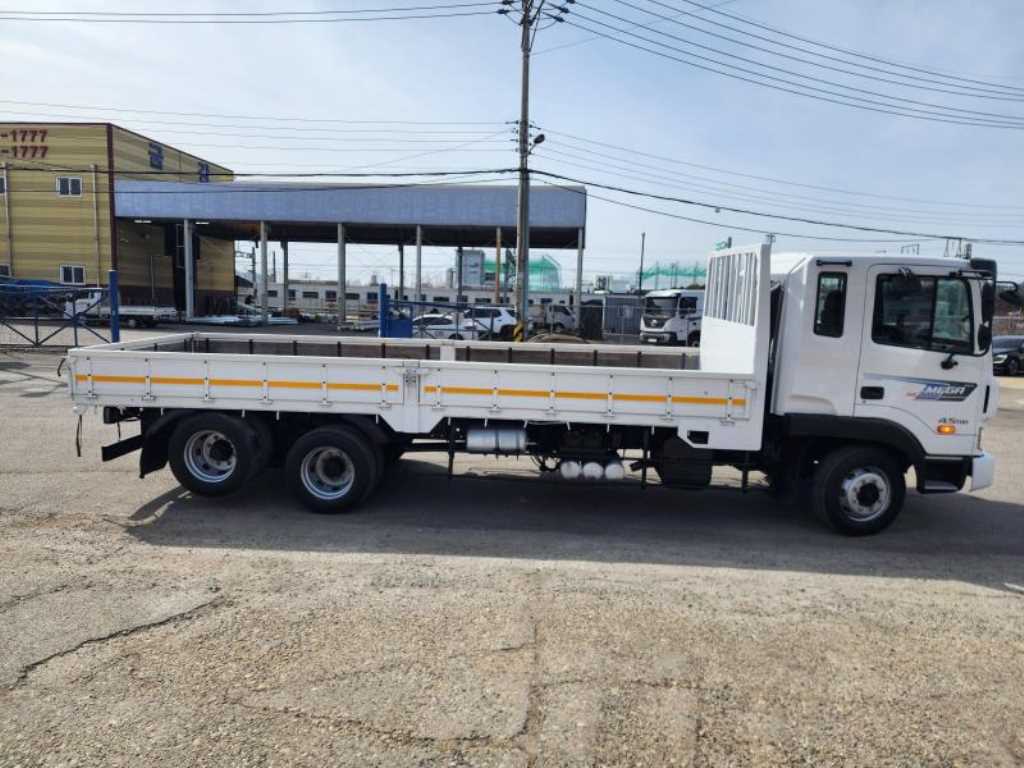 현대 메가트럭 250 카고 4.5톤 수동 - 중고 트럭 매물 이미지