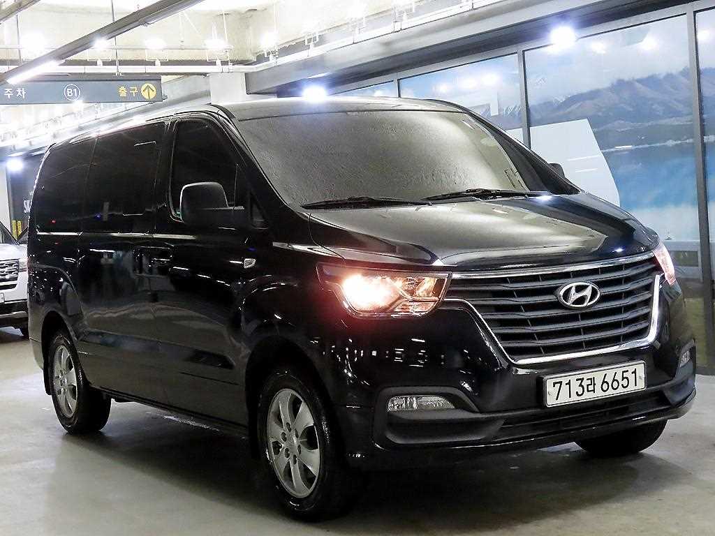 Hyundai Starex 4WD Wagon Modern