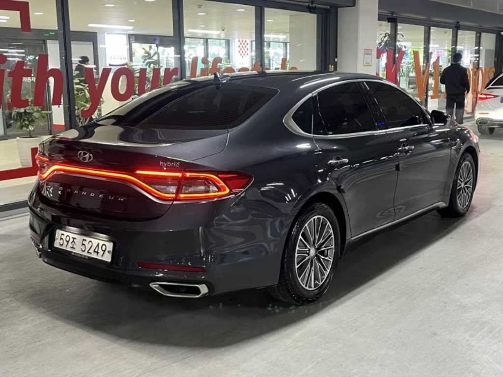Hyundai Grandeur Exclusive Special 7
