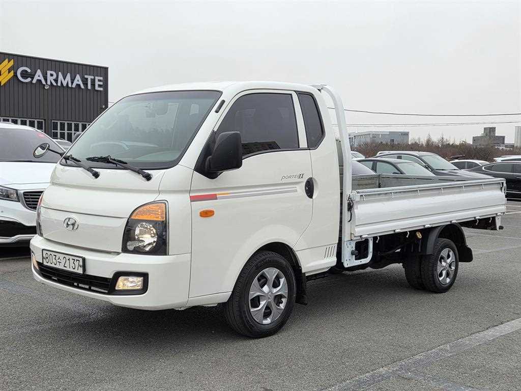 Hyundai Porter 1.0 Ton/ Super Cab/ Long Wheelbase/ CRDi