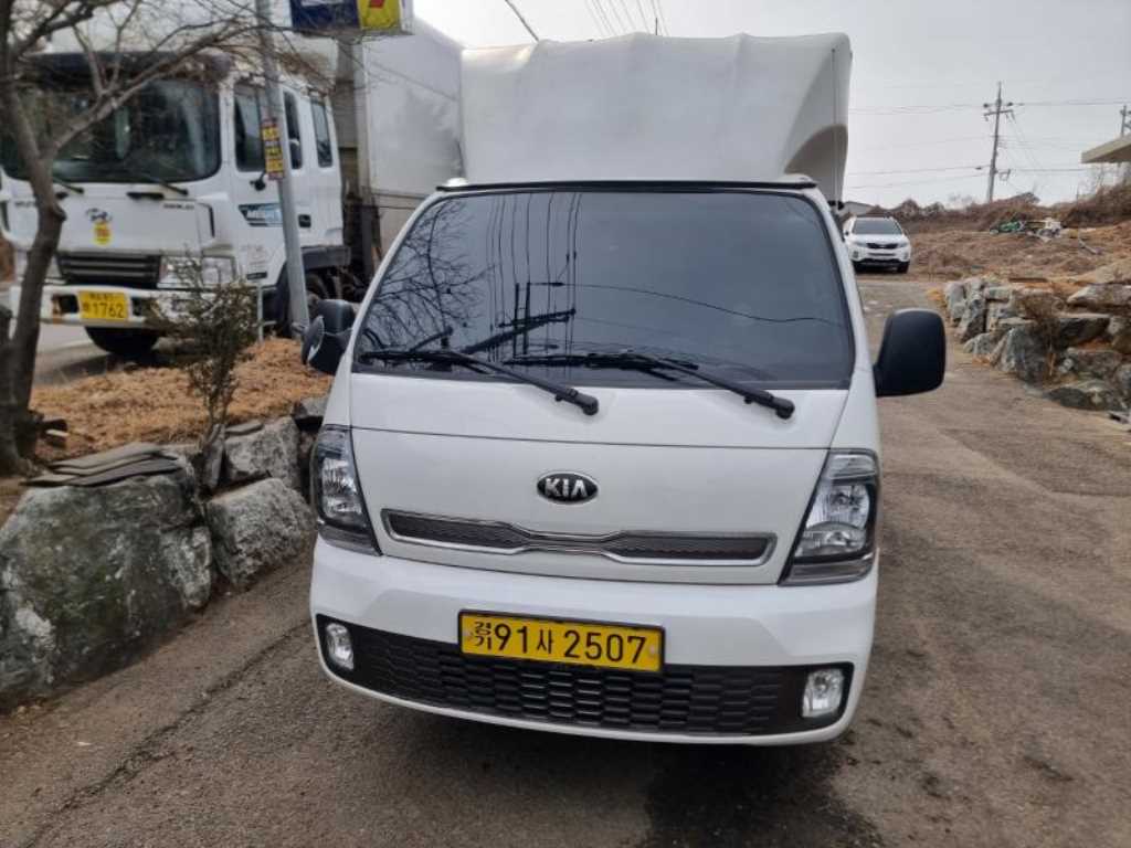 기아 봉고3 1톤 윙바디 전기 - 중고 트럭 매물 이미지