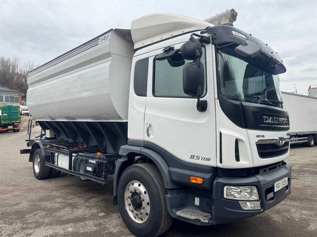 타타대우 프리마 8.5톤 사료운반차 - 중고 트럭 매물 이미지