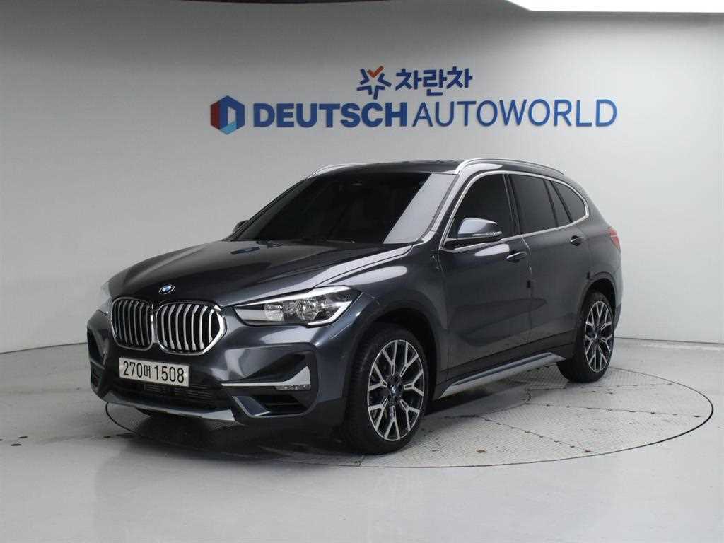 X1 (F48) xDrive 20i xLine 2022년식