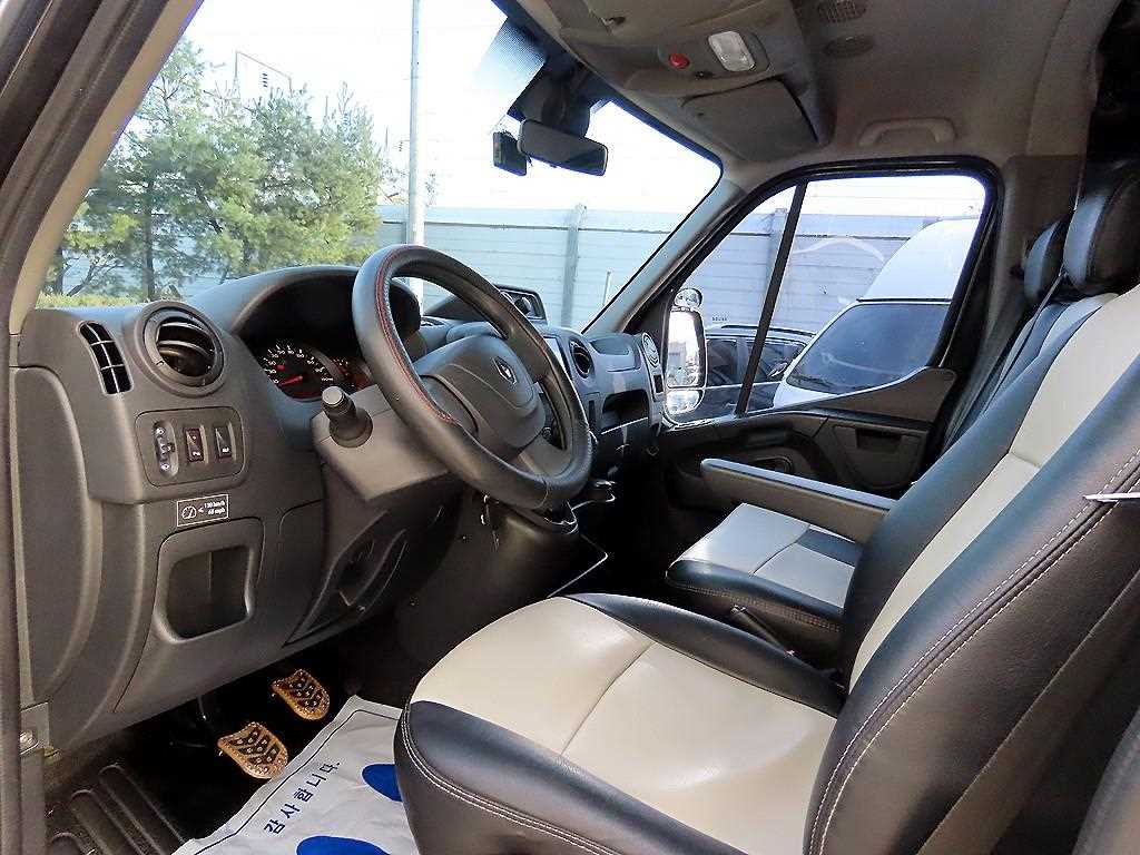 Renault Master 2.3 9