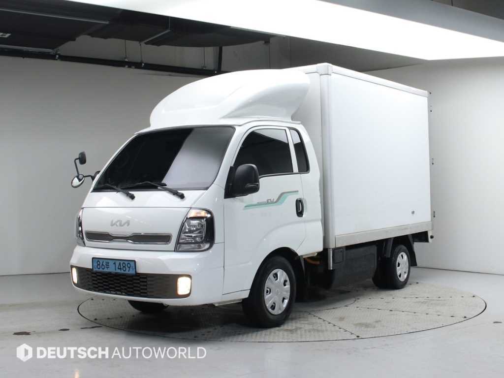 Hyundai Porter 1.0 Ton/ Super Cab/ Long Wheelbase 2