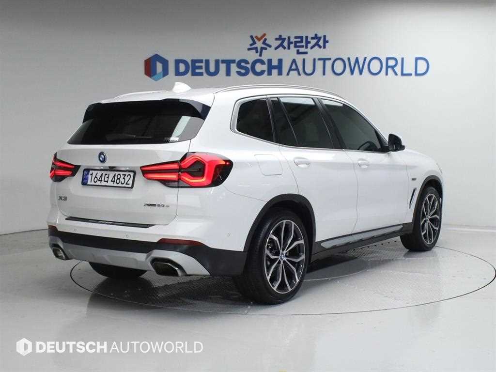 BMW X3 xDrive 30e xLine 사진 2/20