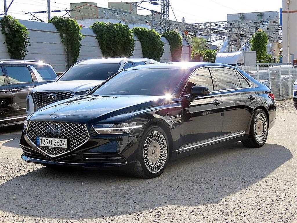 제네시스 G90 3.3 T AWD 프리미엄 럭셔리 사진 2/20