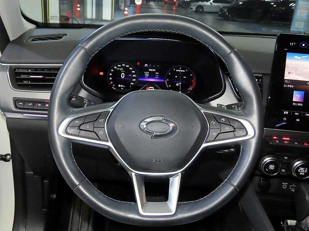 Renault XM3 1.3 TCe RE Signature 9