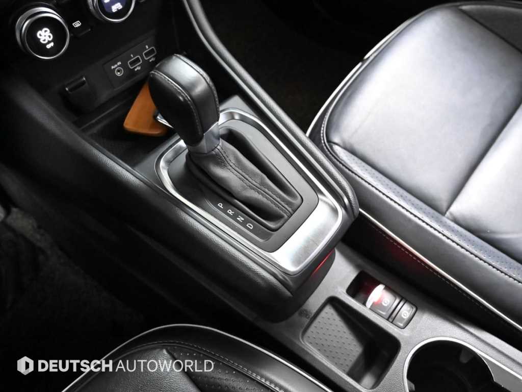 Renault Captur 1.3 TCe Intense 10