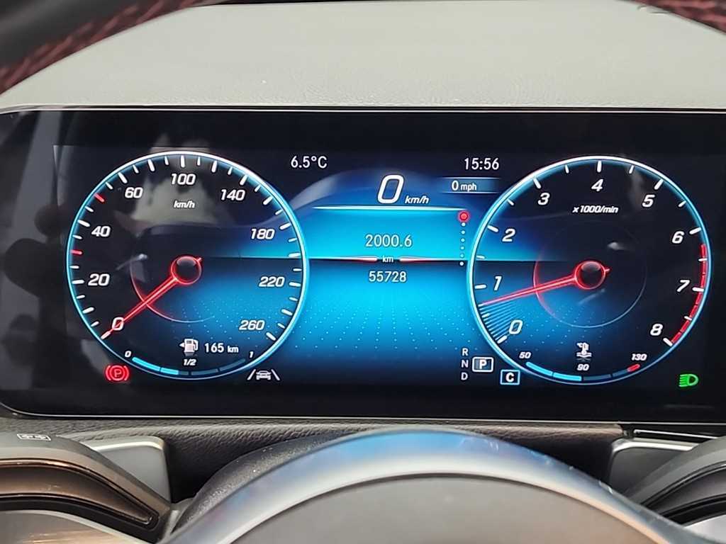 Mercedes-Benz GLB-Class GLB250 4MATIC 7