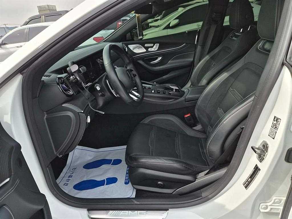 Mercedes-Benz AMG GT 4 Duo 43 4MATIC+ 7