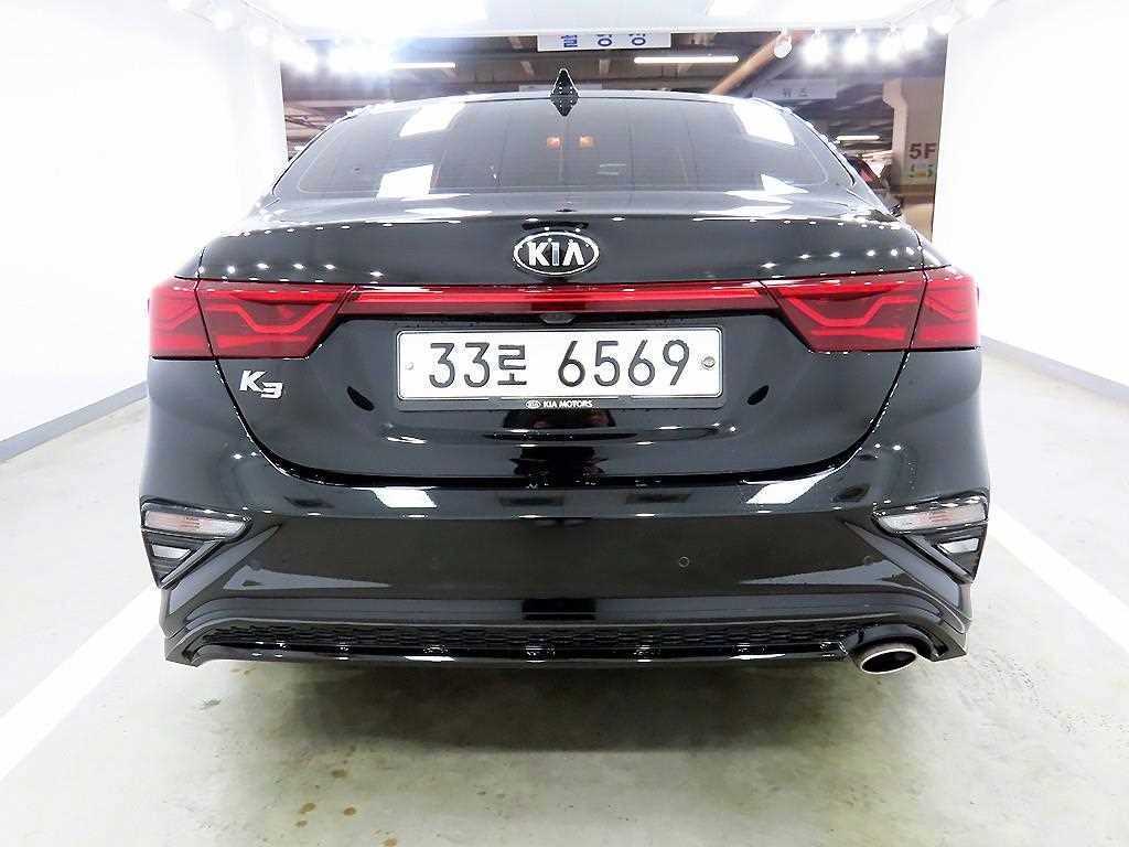 Kia K3 1.6 Prestige 4