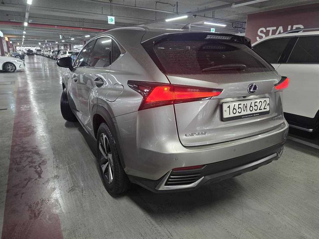 Lexus NX Supreme 3