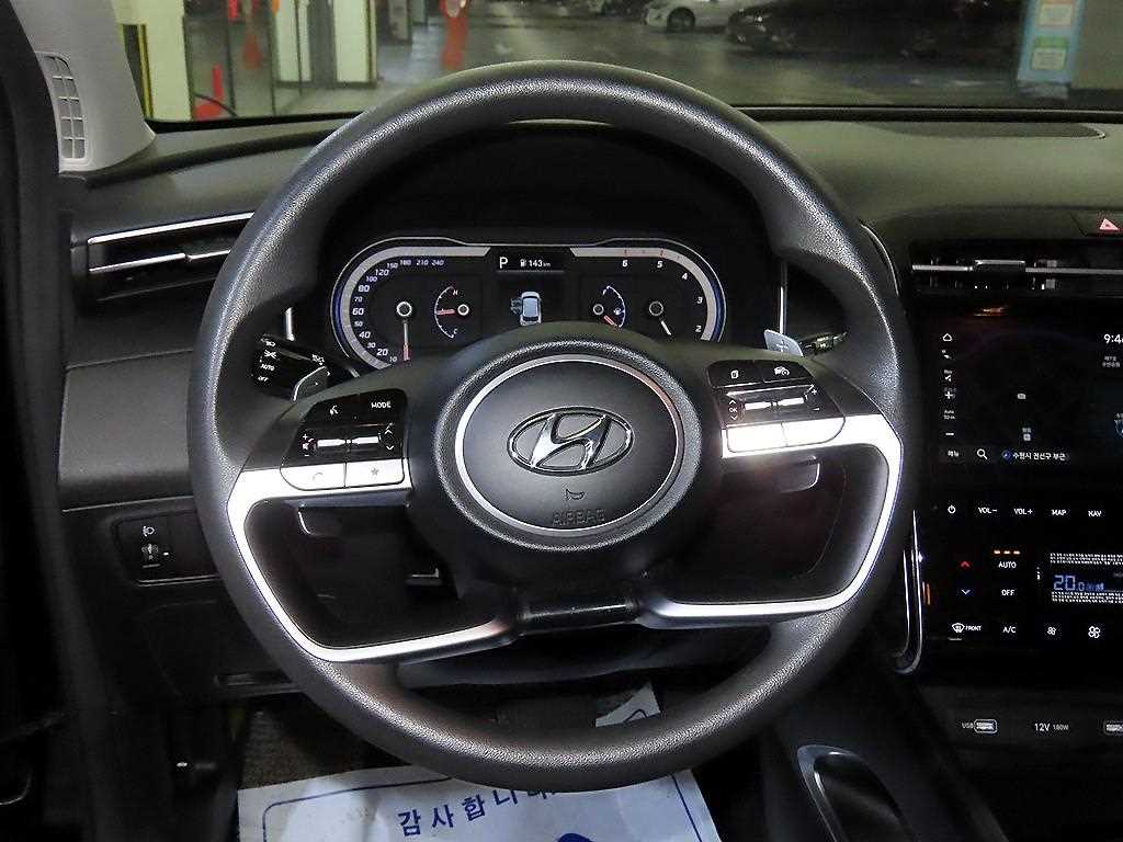 Hyundai Tucson Diesel 2.0 2WD Modern 9