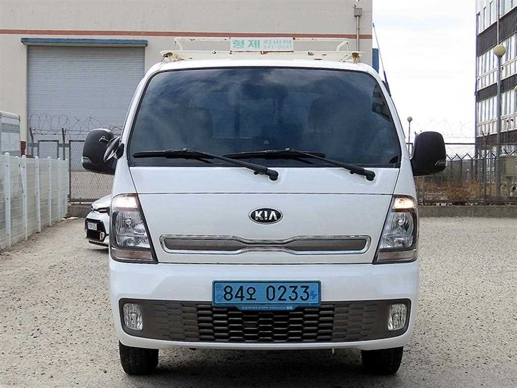기아 봉고3 1톤 카고 킹캡 장축 전기 - 중고 트럭 매물 이미지