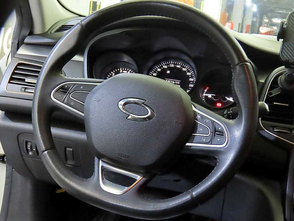 Renault SM6 Gasoline 2.0 GDe SE 9