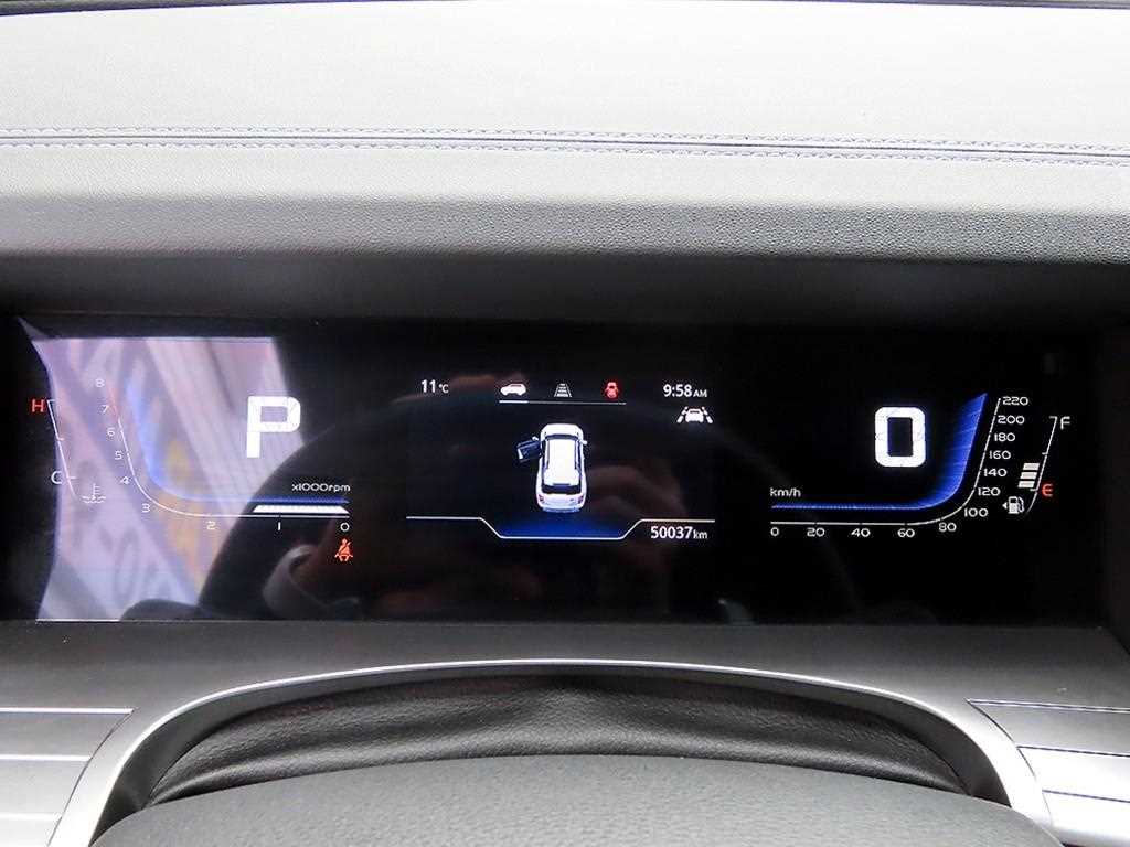 KG Mobility (Ssangyong) Torres 1.5 GDI-T 2WD TV7 8