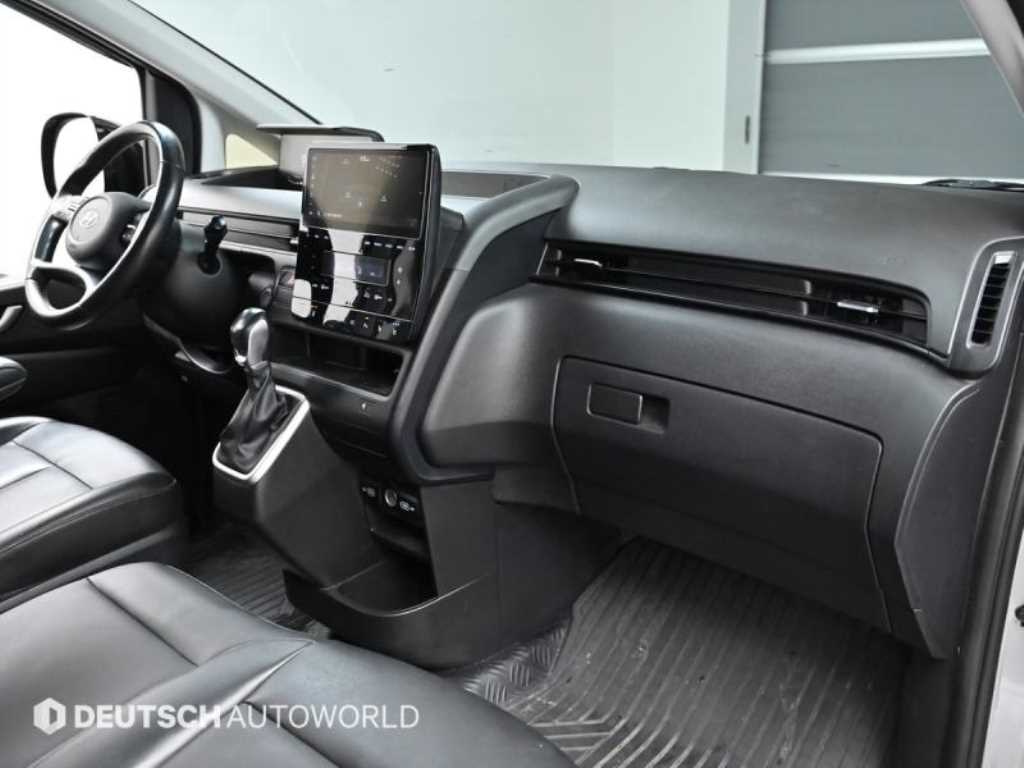 Hyundai Staria 2WD Diesel Cargo Modern 8