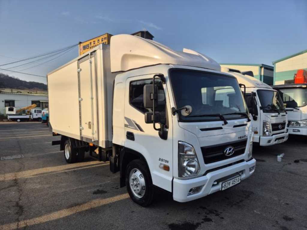 현대 올뉴마이티 2.5톤 냉동탑 투냉 - 중고 트럭 매물 이미지