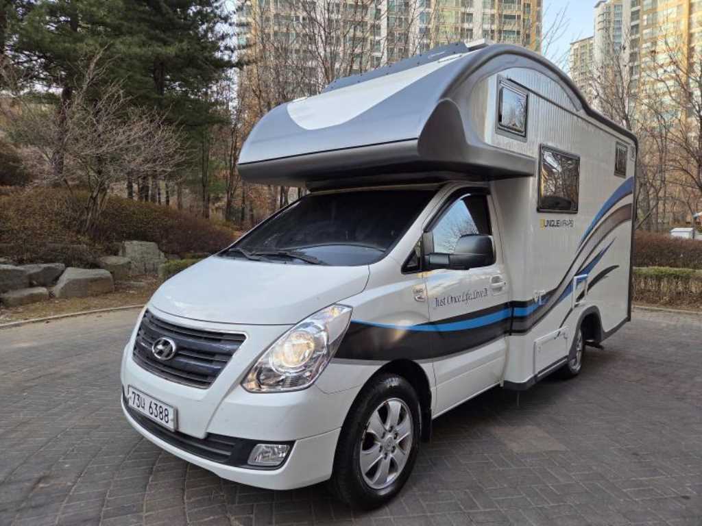 Hyundai Starex Camping Car 4WD 3