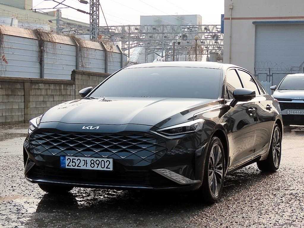 Kia K8 Signature — фото 2