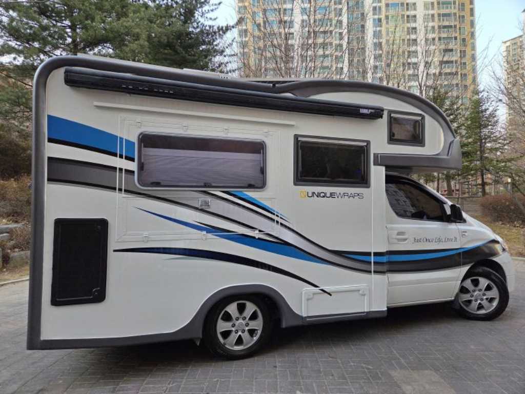 Hyundai Starex Camping Car 4WD 8