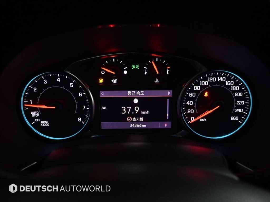 Chevrolet Equinox Gasoline 4WD Premier 9