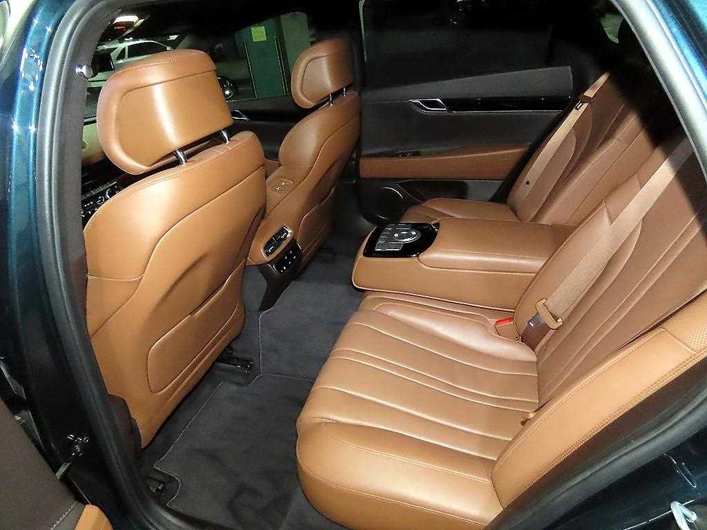 Genesis G80 2.5 Gasoline Turbo AWD Base Type 8